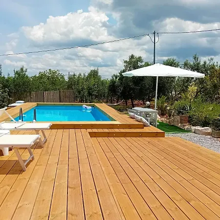Charming House In + Garden Martina Franca